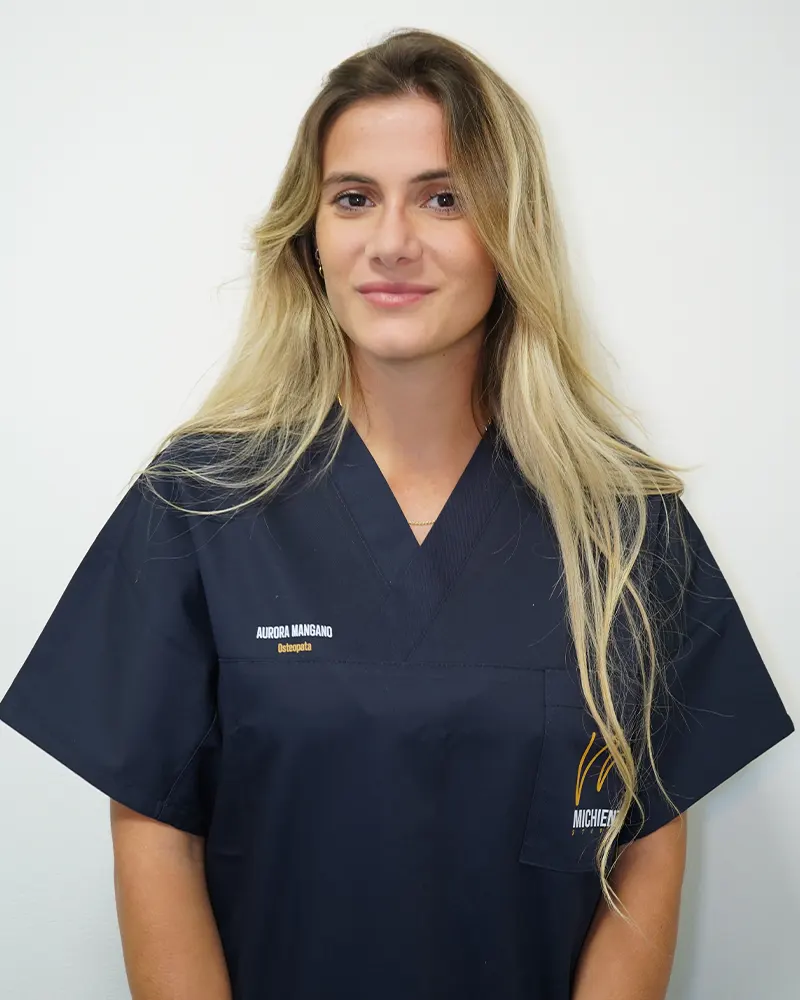 Aurora Mangano Osteopata, Michienzi Studio di Osteopatia a Milano.