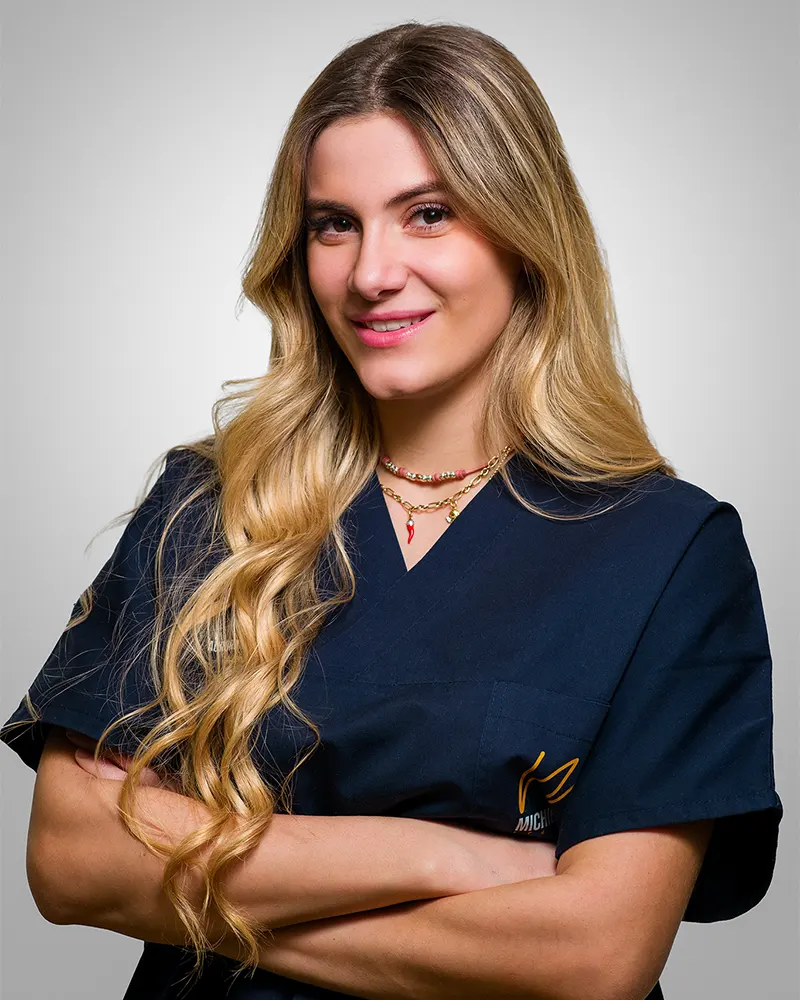 Aurora Mangano Osteopata, Michienzi Studio di Osteopatia a Milano.